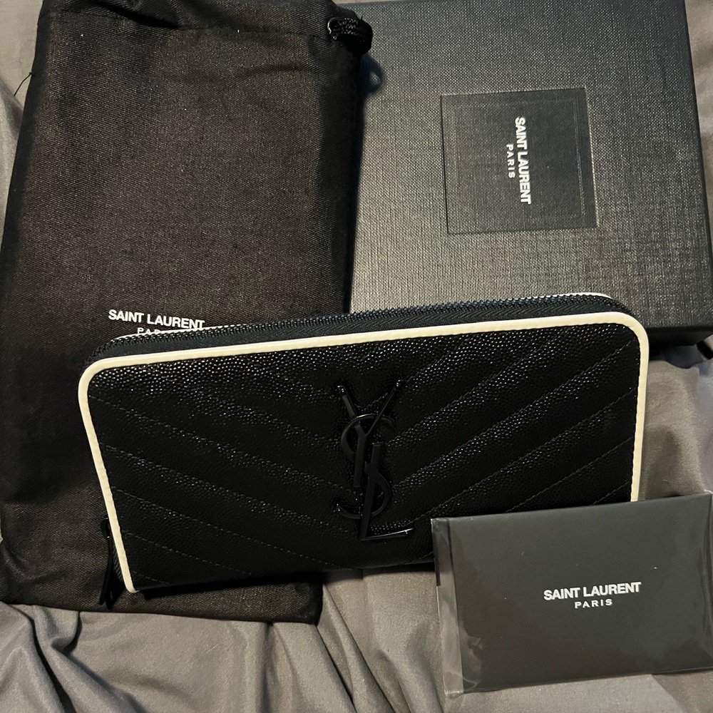 YSL Grain D Poudre Nero/Porcellana Zip Around Wallet